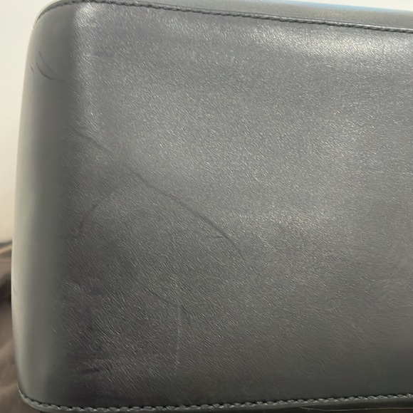 GUCCI BLACK LEATHER EMBOSSED APOLLO LOGO HOBO SHOULDER/TOTE BAG/GOLD CHAIN NWT - Picture 10 of 10